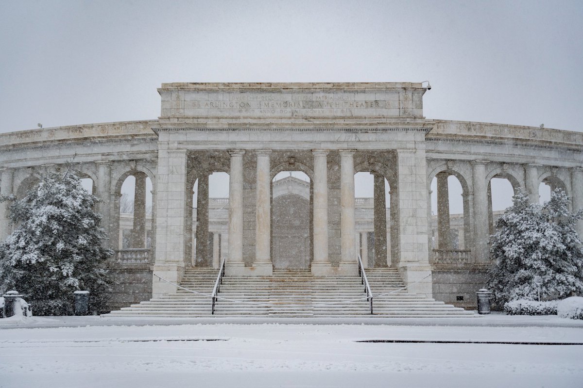 Arlington National Cemetery tweet media