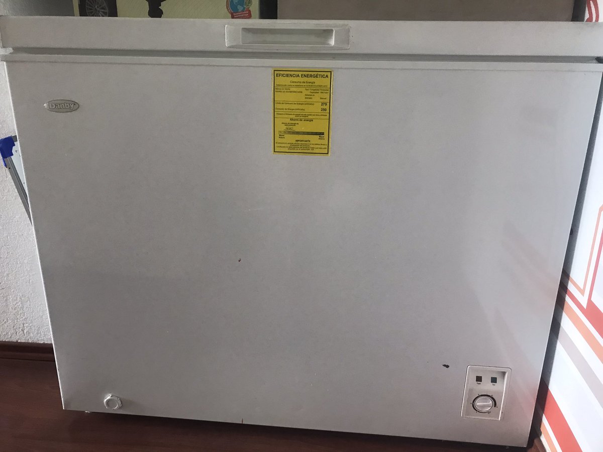 artedaga's tweet photo. Vendo equipo:
Batidora Alpha 8 litros
Horno convección eléctrico a 110 volts con 4 charolas
60 largo x 66 prof x 50 alto
Congelador 7 pies
Congelador 11 pies
Carrito harina o azúcar 
Mensaje directo https://t.co/i5GaixW0ik
