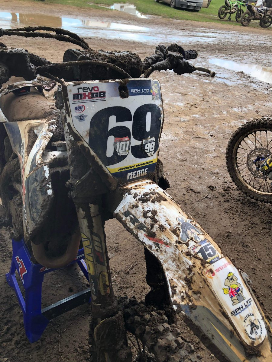 RacingSph's tweet photo. First day out on the bikes yesterday ahead of the 2022 season at Mildenhall MX 

#SPHGroundworksHusqvarna https://t.co/1L02oDciU4