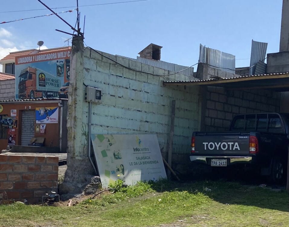 adrianibarra83's tweet photo. Esa es la ‘importancia’ que le dieron al proyecto. 

Pura demagogia y mentira y como siempre los más afectados los más pobres y vulnerables en las parroquias rurales del país.

Más de 1 década operaron… Hoy CERRADOS Y OLVIDADOS 

@AsambleaEcuador van a hacer algo? https://t.co/qc98Tts7Uy