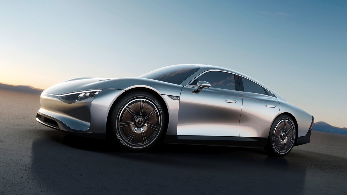 SawyerMerritt's tweet photo. NEWS: Mercedes has unveiled Vision EQXX. It’s not going on sale ever, but Mercedes says much of what it learned in putting the Vision EQXX together will find its way into prod EV's one day.

• 621 mile range
• 6 miles per kWh efficiency
• 900v system
• 0.17 drag efficient https://t.co/IYKK2EglEB