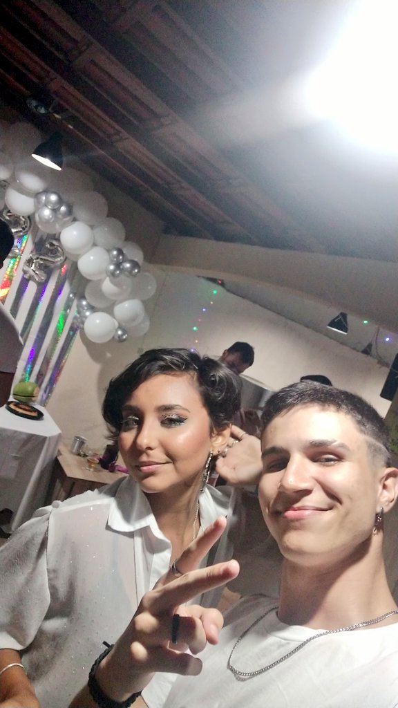 manel_stark's tweet photo. N tem foto com fogos mas eu tava com a minha princesa no reileiao 🥴♥️ https://t.co/wzrAO6bztH