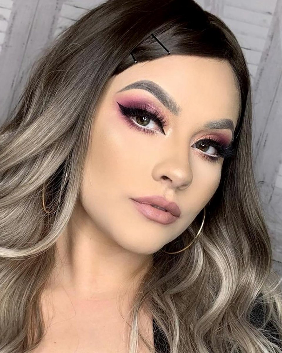 shopamorususa's tweet photo. Get your glow up on! β¨ @ojitosliin2 completes flawless skin with us!
wearing:
#BeyondMatte Foundation in Natural Beige - $9
#MyBFF Concealer in Fair - $5
Sign up for our newsletter at https://t.co/GvzOTeBMkr and be the first to hear from us!
#amorus #AmorusSweetheart #repost https://t.co/SNqz2QjM2l
