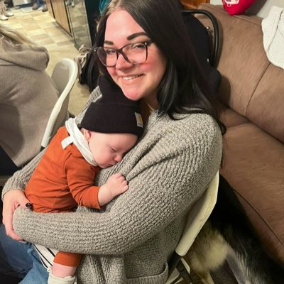 lindsnicole__'s tweet photo. #NewProfilePic https://t.co/EKrwhEGmAp