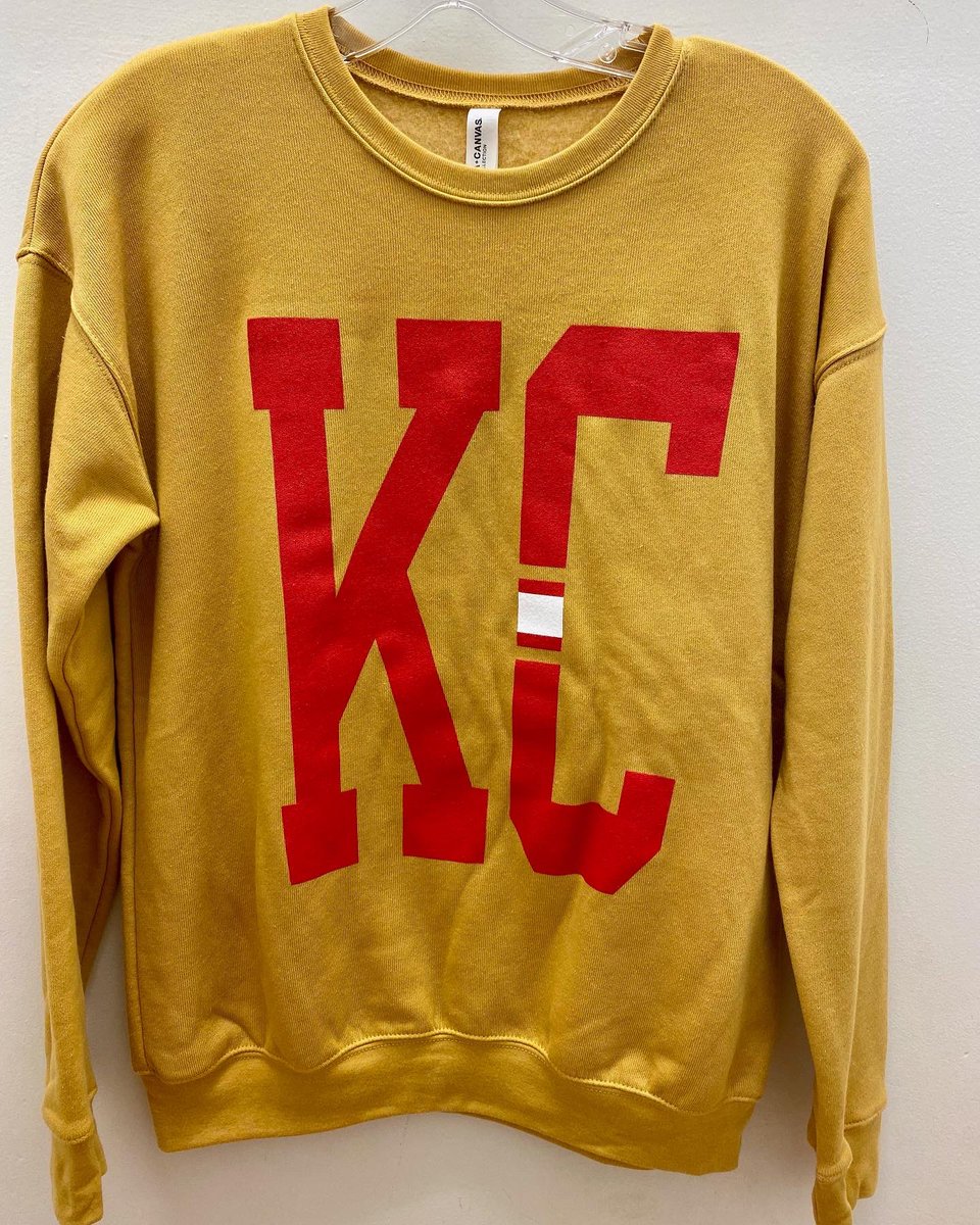 🎉 NEW YEAR • NEW CHIEFS APPAREL 😍
•
•
•
#jocksnitch #kansascitychiefs #chiefsapparel #chiefsfootball #ChiefsKingdom #ChiefsNation #RedKingdom #shopsmall #shoplocal #thenitch