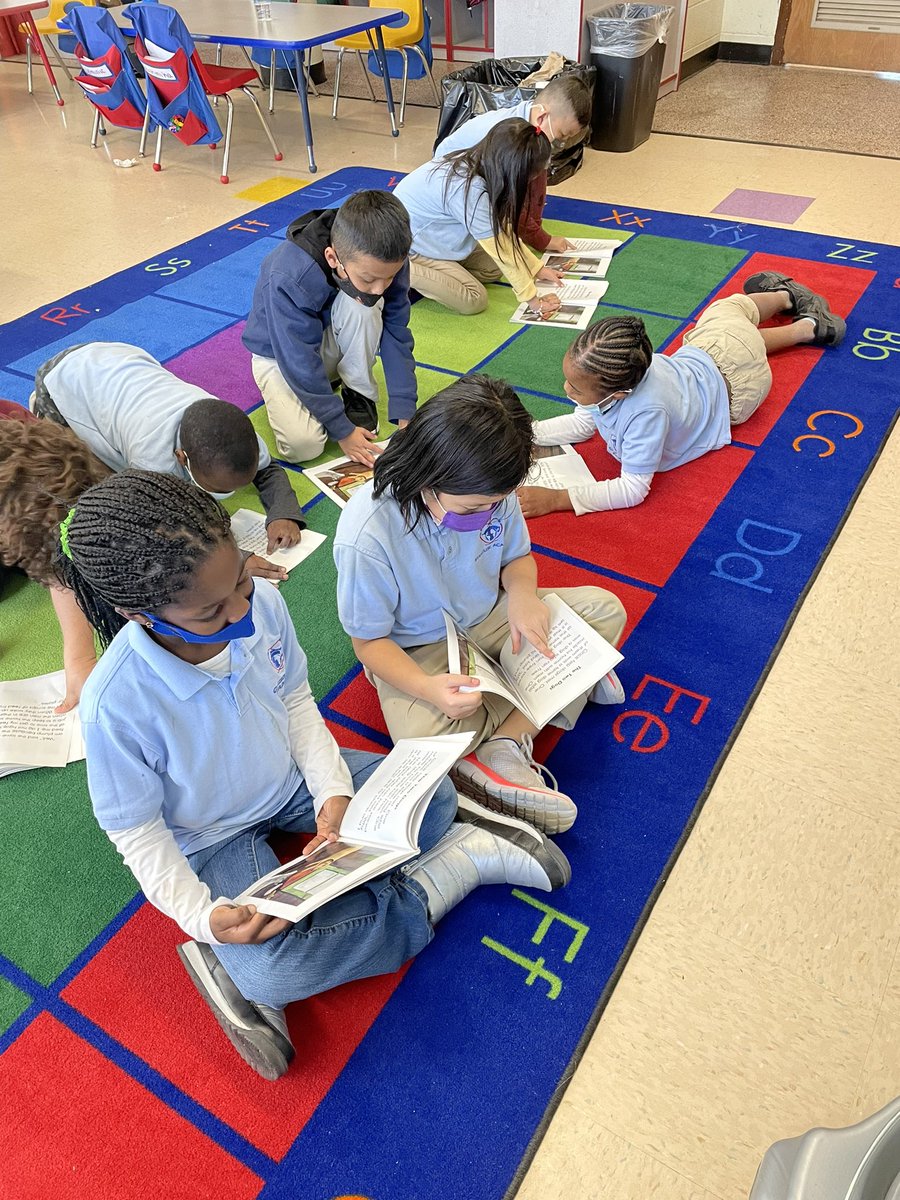 Nothing like a good book to start a Monday! First graders using <a href="/PosProject/">The Positivity Project</a>  #teamwork to partner read <a href="/Amplify/">Amplify</a> readers today!