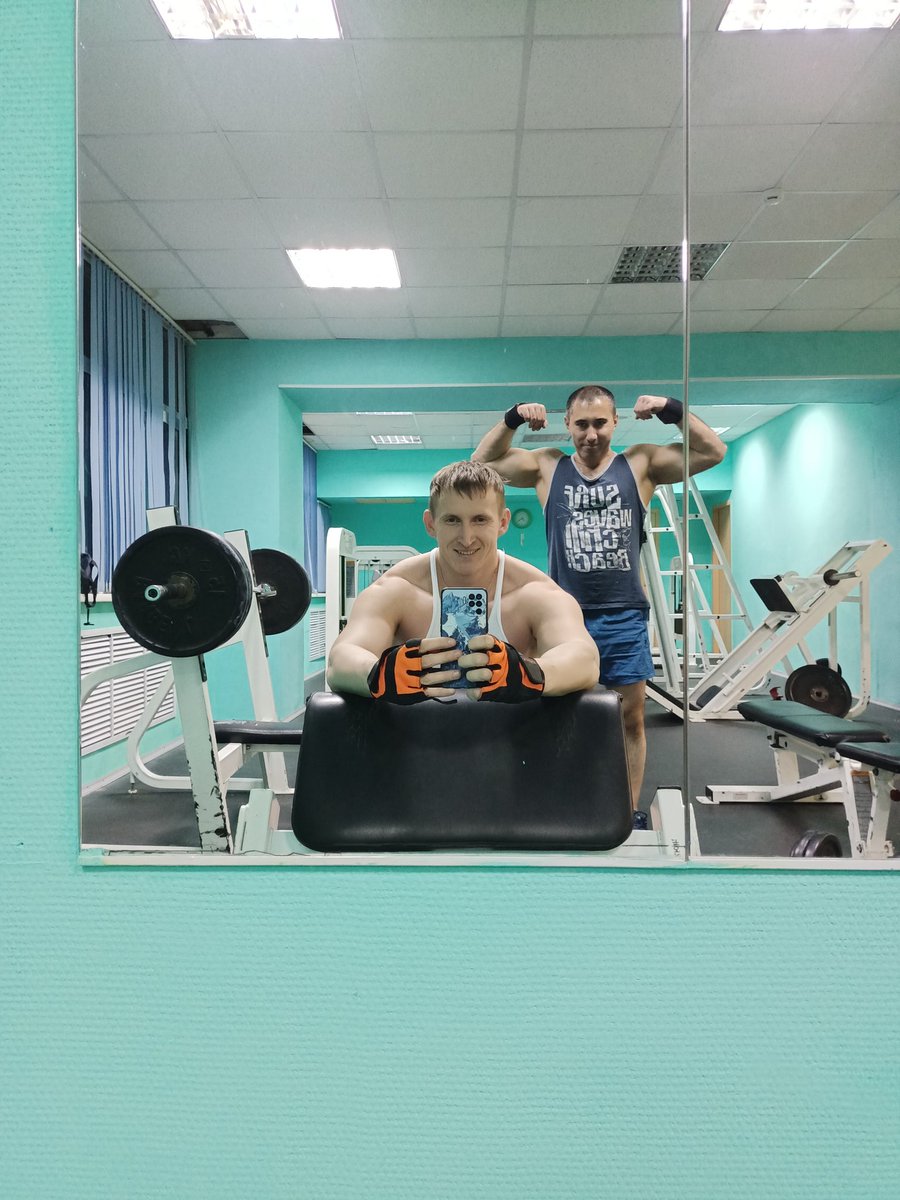 spez331's tweet photo. Первая тренировка в 2022 году 💪

Дни - как ступеньки лестницы. По-разному можно пройти по ним, важно только, чтобы ежедневно подниматься на новую ступеньку, не стоять на месте или, того хуже, не спускаться вниз 💭 https://t.co/8dTm8IcNJ4