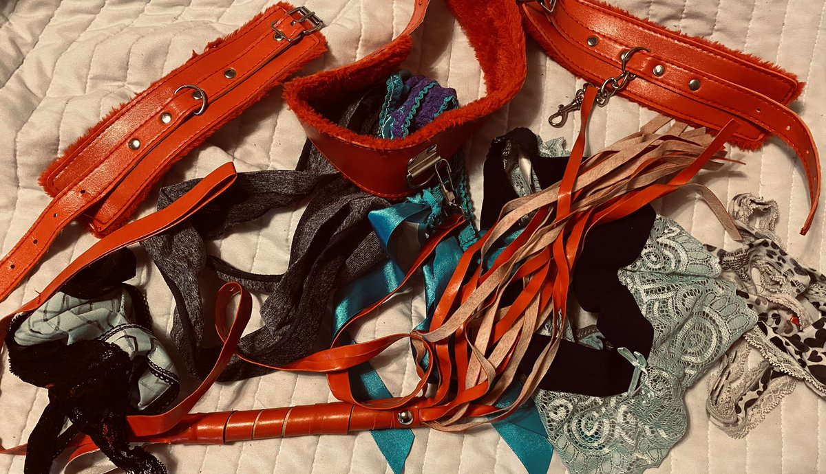 ThatBabeBelle's tweet photo. What would you pay to see? Mama wants to make some extra cash this year. #MILF #NSFW #Naughty #BadGirl #TieMeUp #WhipMe #Horny #BDSM https://t.co/2s60qp4A62