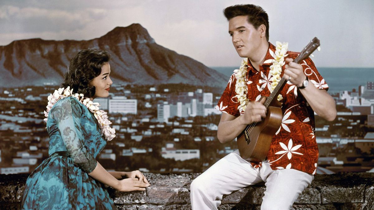HAWAIIMagazine's tweet photo. Few things declare the laid-back #Hawaiʻi lifestyle as boldly as the #alohashirt. Here are a few of the most memorable aloha shirts in the history of the garment.
https://t.co/AEJttxWUoA https://t.co/h9Y66UIZAF