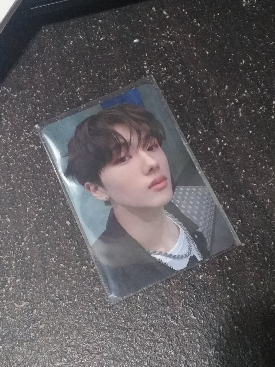 chuiiechoco's tweet photo. jisung came home! (๏ผ๏น๏ผ) โก
Seller sent pictures before shipping. It was shipped last january 2 and it arrived today, january 3. The photocard was packed securely with layers of carton and bubble wrap. Thanks for the smooth transaction! :) #375proofs @375cartph https://t.co/SwghLdYJVW