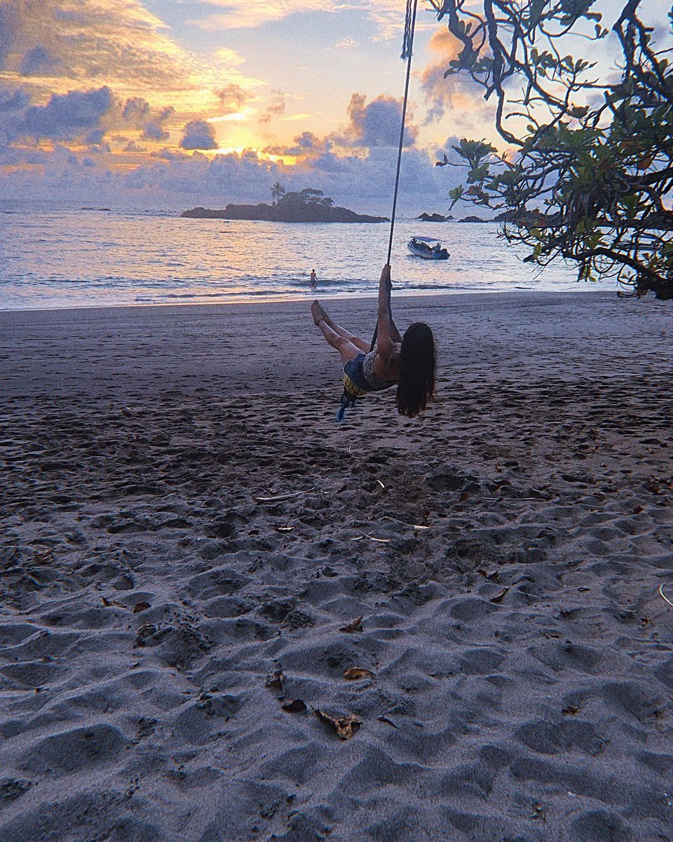 oroo_va97's tweet photo. Gracias a la vida, que me ha dado tanto…🦋🧿✨

#CostaRica #puravida https://t.co/7ahwP6Spru