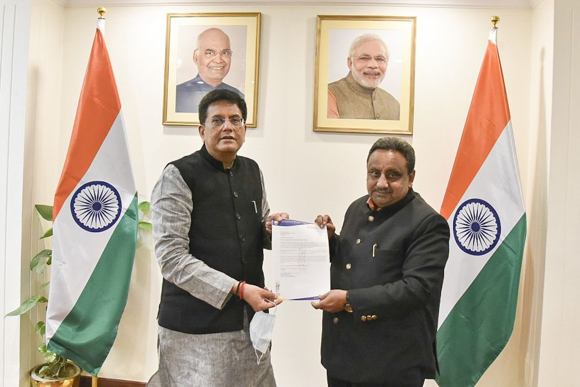 PKhandelwal_MP's tweet photo. Called in person &amp; @CAITIndia team on VC at @CimGOI Shri @PiyushGoyal Ji thanking for  PM Shri @narendramodi  Ji &amp; assistance  of Shri Piyush Ji for deferring #gsthike on #textiles .Discussed  #gst on footwear &amp; malpractices on #ecommercebusiness @PMOIndia @PiyushGoyalOffc https://t.co/xoaJufdmxo