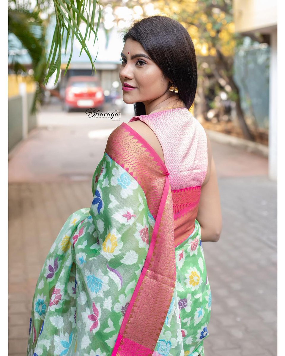18Nivisha's tweet photo. Cute baby girl
#nivishasaree
#nivishaactress❤️ #nivisha_veriyans #nivisha🔥 #nivishatrendz #nivishasexy #nivishaofficial #nivishahot #nivishafansclub #nivisha_official #nivishaactress 
#hot #model https://t.co/HHWoEdjGEV