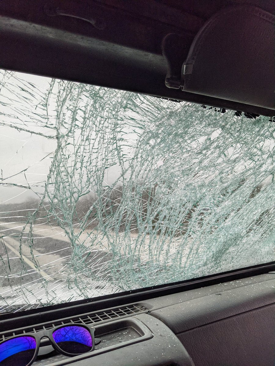 Traedog1989's tweet photo. @NashSevereWx Lived it last year. Not a fun experience. https://t.co/PvvoZcMAUm