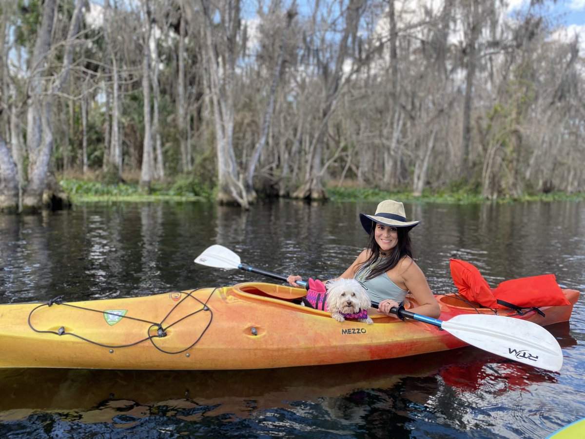 mentes_viajeras's tweet photo. ¿Ustedes como empezaron el Año Nuevo? Yo, con un poco de naturaleza y aventura 🐶

📍 Silver Springs State Park https://t.co/ln5TB5ccpM