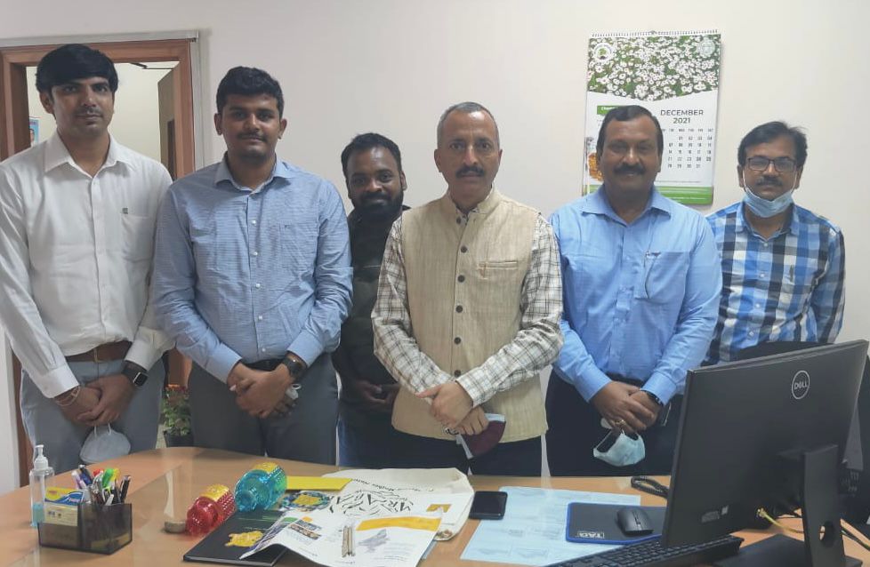 pargaien's tweet photo. Happy to meet Team @AmrabadTiger n @teamRecykal associated with recycling of 4300 kg waste n plastics from Tiger Reserve n its conversion into useful products @PlasticPollutes @EndPlasticWaste @recycleindia @recycle_now @EndPlasticWaste @IFS_Officers #plasticpollution #recycling https://t.co/Yefekqn4tT