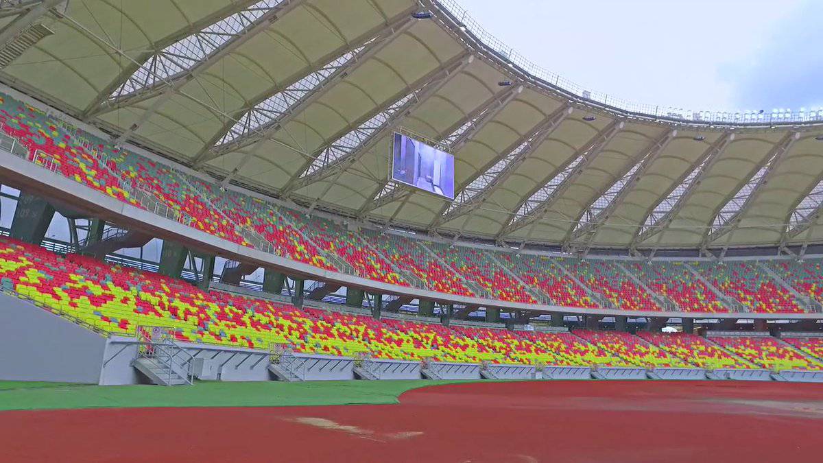 ParlonsFoot237's tweet photo. Dans son édition du 20h30 la @CRTV_web a annoncé hier que l'accès au stade lors de la CAN Total Energies 2021 sera conditionné par la présentation d'un test covid-19 négatif ou d'un carnet de vaccination et non les deux comme initialement annoncé. https://t.co/wtVRpq41Ep