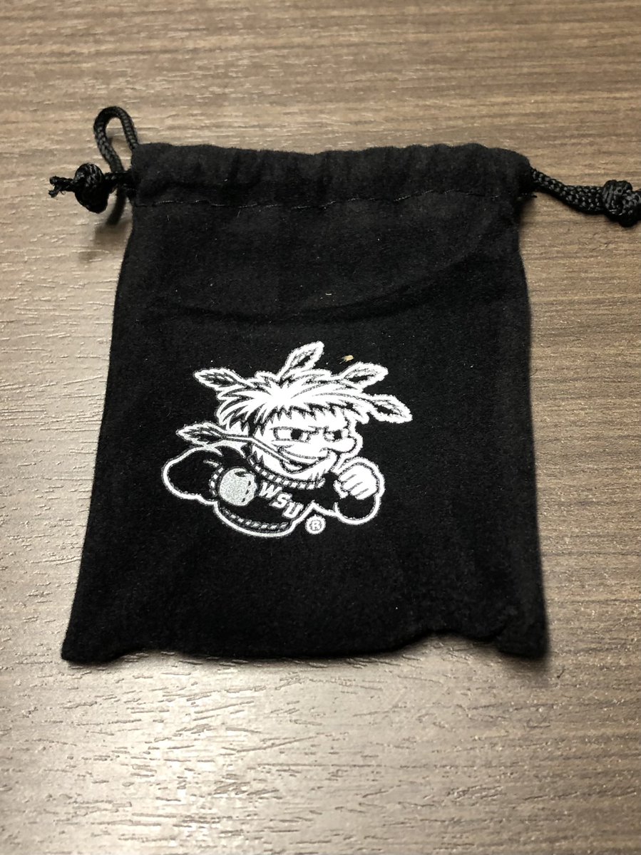 BrentKemnitz's tweet photo. Rings STILL available for purchase. Got mine today 🏀 LOVE it 🌾🌾🌾#watchus https://t.co/mtMjEVUOho