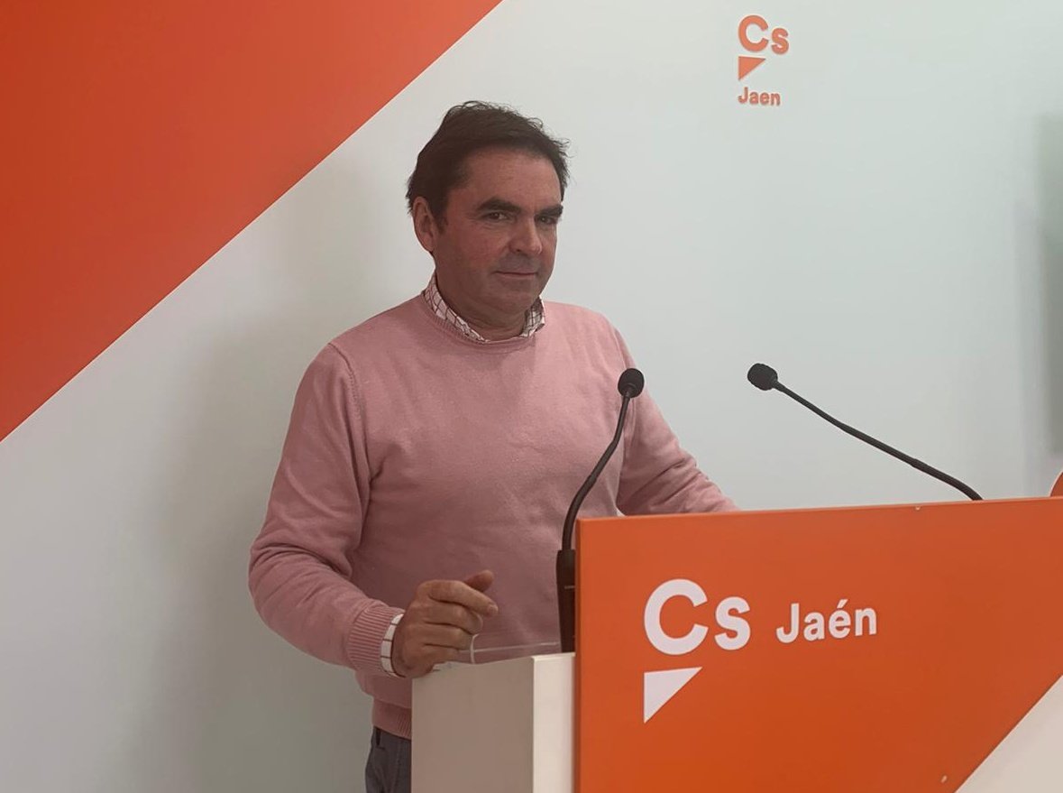 CsJaen_Prov's tweet photo. 🍊Volvemos a cumplir con los municipios jiennenses con una partida de 6️⃣5️⃣0️⃣.0️⃣0️⃣0️⃣€ que permitirá mejorar su patrimonio público cultural.

🔗Infórmate aquí 👇
 https://t.co/blUi2T1Tj7 https://t.co/Vi2HfSaMBN