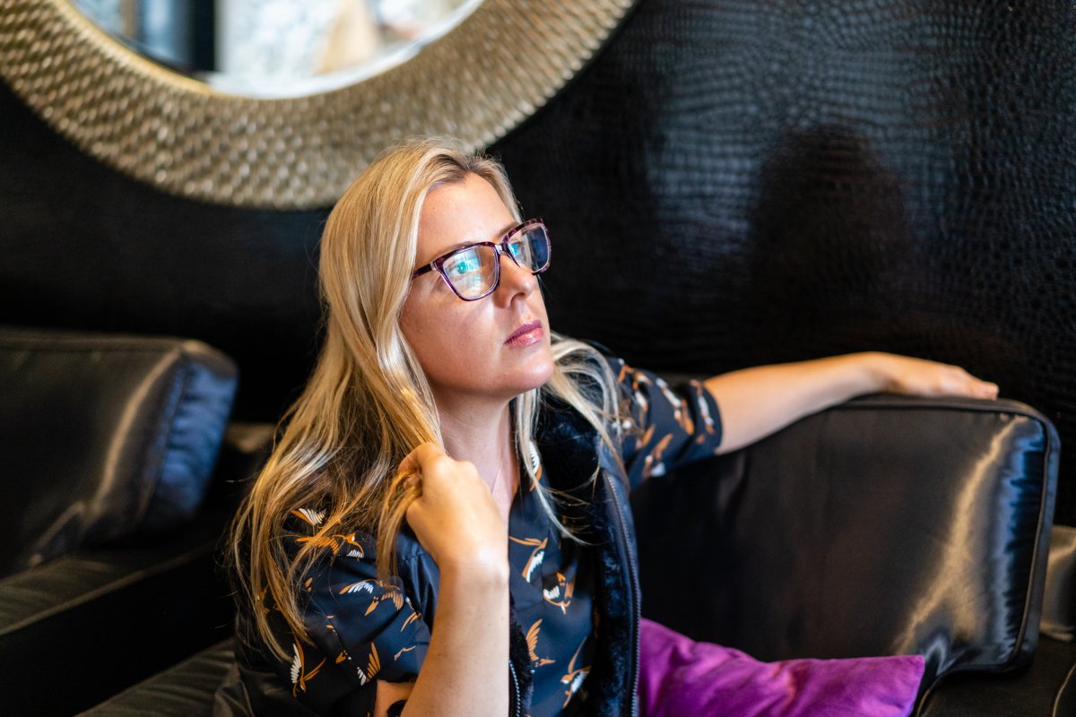 CheeterzClub's tweet photo. Honest, reliable, and professional service is what we're known for -- how can we help you today? #CheeterzClub #ReadingGlasses #BlueLightGlasses #ReaderSunglasses #SleekFrames #StylishFrames https://t.co/H9w8lSCAv4
