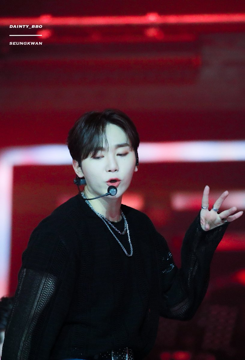 DAINTY_BBO's tweet photo. 211231 위버스콘 뉴에라콘 세븐틴 승관

Gorgeous Boo✨🍊

#SEVENTEEN #부승관 #BOO #SEUNGKWAN
2차 가공 및 제작❌ LOGO CROP ❌ https://t.co/NeCxhlojPw