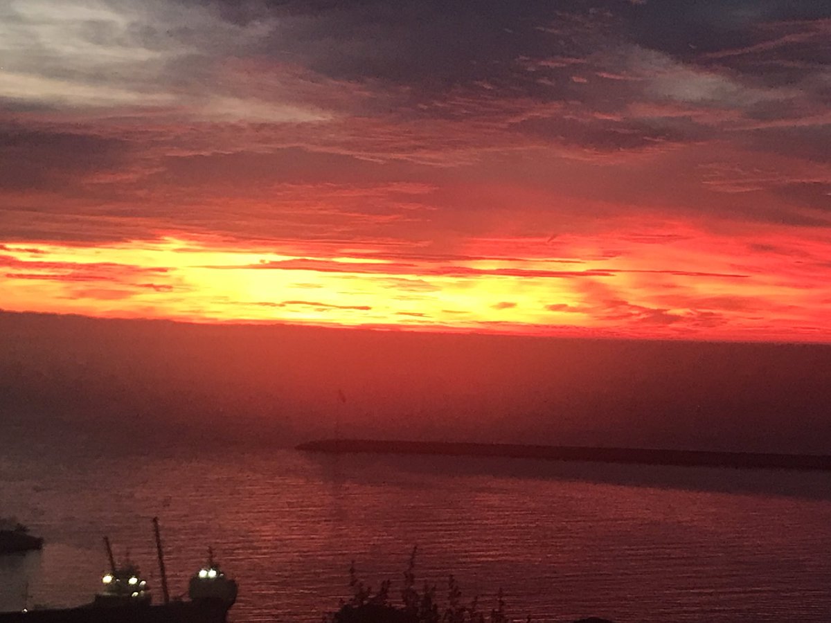 tuceylcu's tweet photo. Gün battı #zam geldi #cepte #para bitti ha birde yarın #beşiktaşınmaçıvar https://t.co/Hzl5lCDOVw