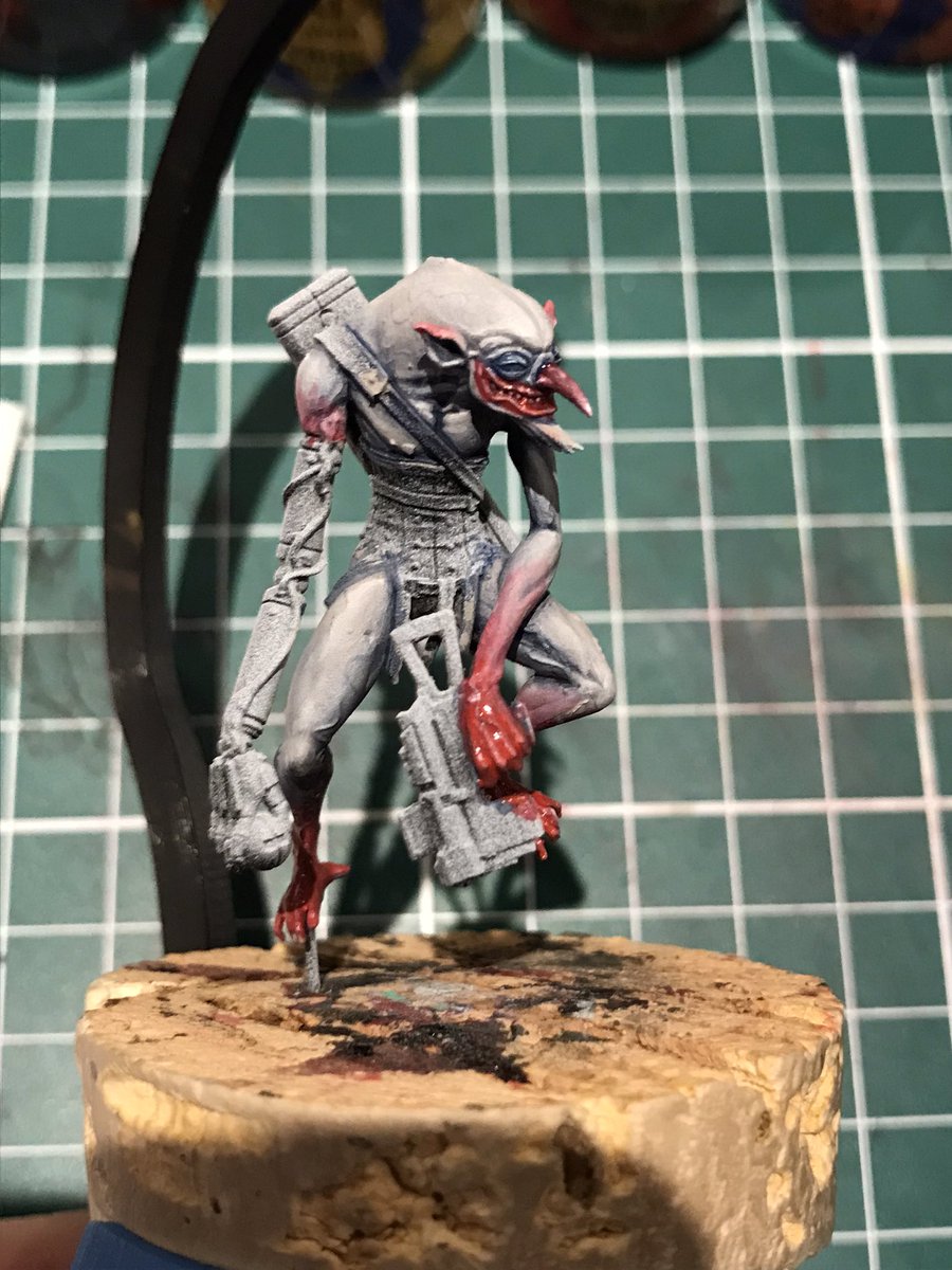 minus_tom's tweet photo. Skin mostly finished on the Needler, just a few details to add back in and highlights to reestablish on the hands/feet once the glazes are dry :) #WIP #ThreeOfGhosts #MiniaturePainting #PaintingMiniatures #Tabletop #BoardGames #Miniatures #GrimDark #WaitsInGraves #Warmongers https://t.co/fstgWniss8