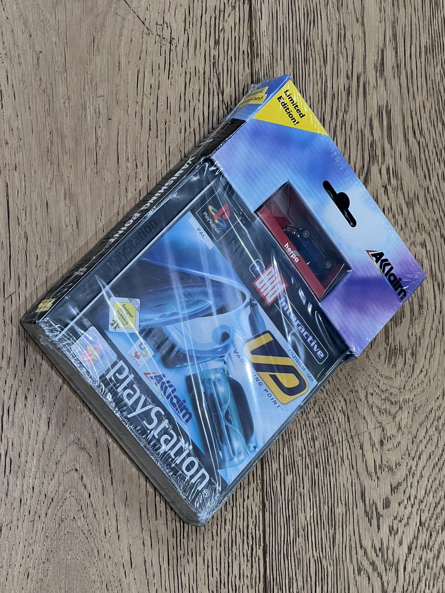 NeilCasini's tweet photo. But then there’s a really special #psx version that came bundled with a model #minicooper! I can’t remember how many of these were made so this could be the only sealed copy 🤔
#vanishingpoint #gamedevelopment #PlayStation #dreamcast #arcaderacing #acclaim #clockworkgames https://t.co/uIPVSEaMm4