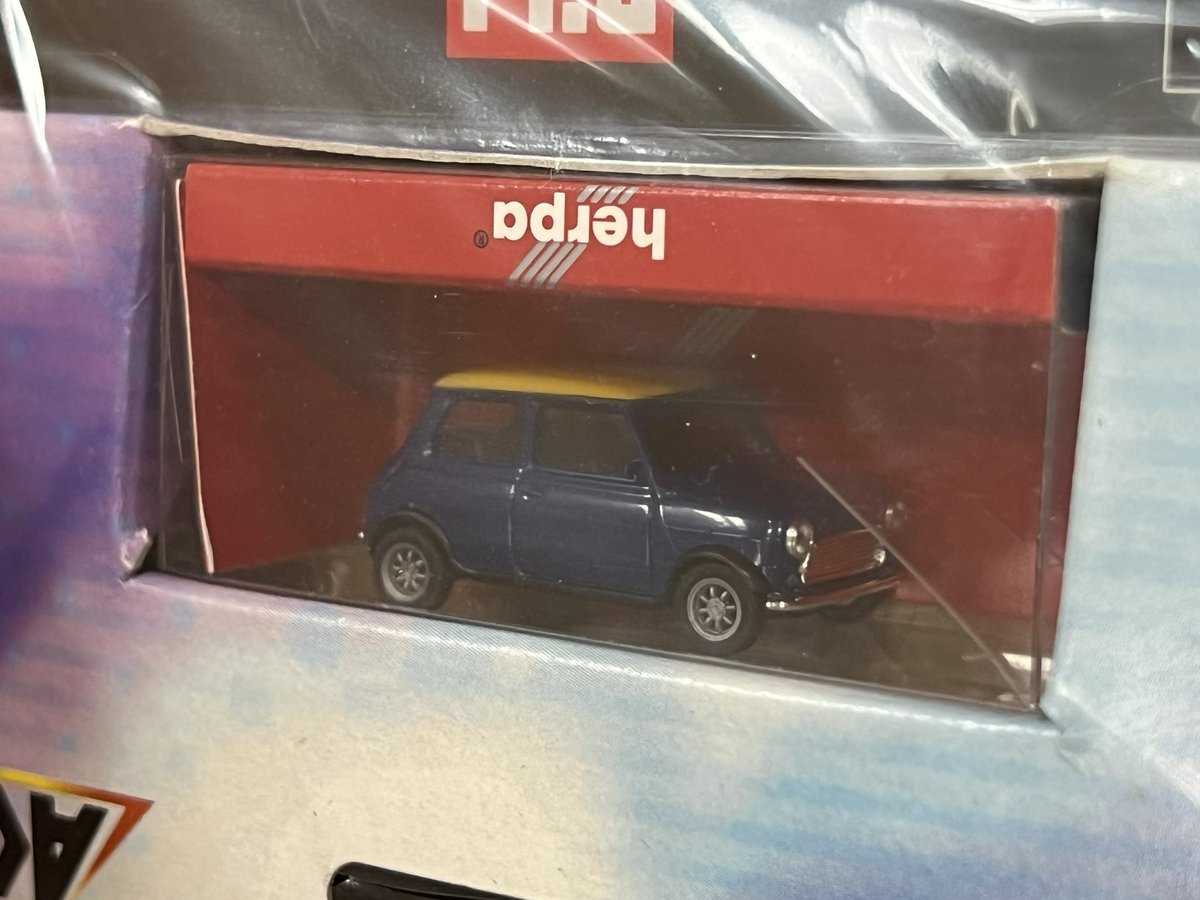 NeilCasini's tweet photo. But then there’s a really special #psx version that came bundled with a model #minicooper! I can’t remember how many of these were made so this could be the only sealed copy 🤔
#vanishingpoint #gamedevelopment #PlayStation #dreamcast #arcaderacing #acclaim #clockworkgames https://t.co/uIPVSEaMm4