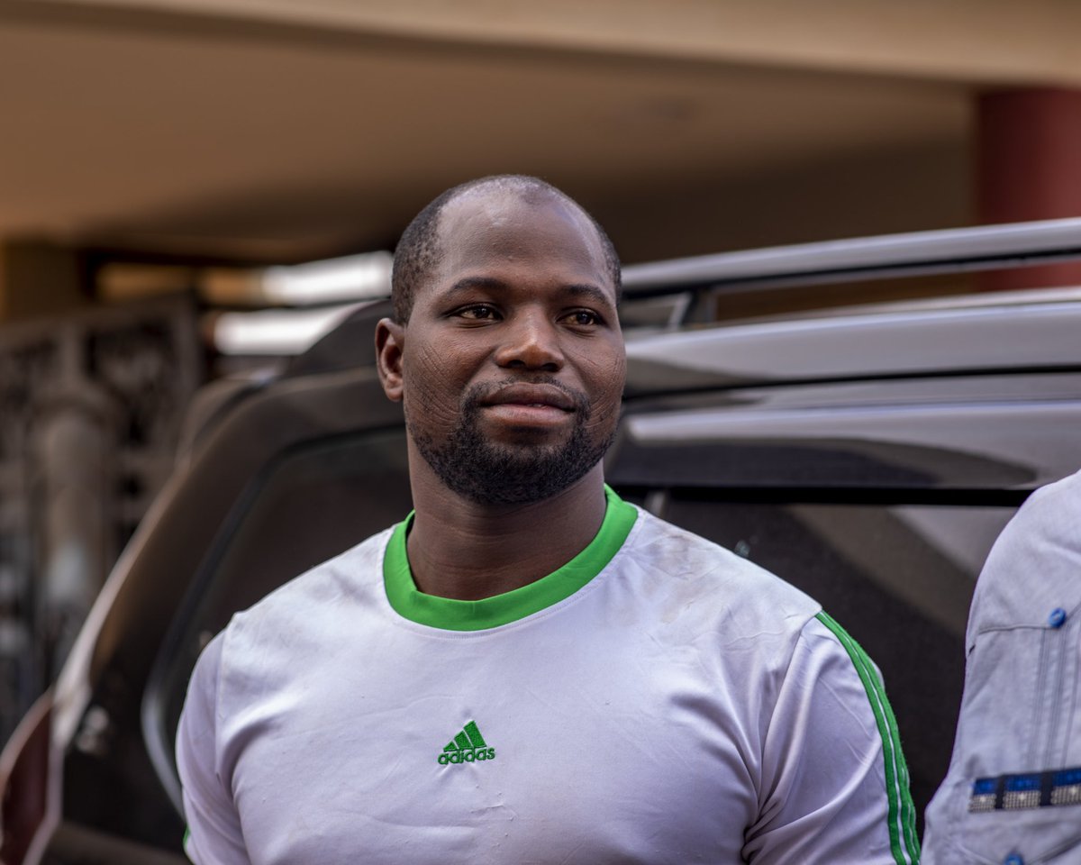 ADULeads's tweet photo. Le Roi des Arènes, le Gladiateur Kadri Abdou dit Issaka Issaka, Champion d’Afrique 2021, Grand Champion du Sabre National du Niger 2021 est à A.D.U. !

#Kokowa2021 #ADU #ILIMI #Niger #Sahel #Afrique #LutteTraditionnelle https://t.co/fr5f54luFn