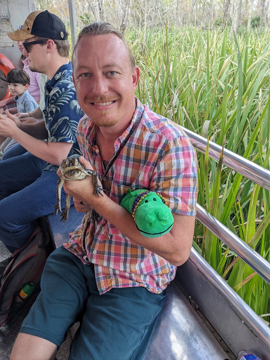 GatorOnTheGo's tweet photo. What a blast with @CajunPrideSwamp tours on New Year's Day. We were so lucky catching the last warm weather of an unseasonably warm winter, so my distant family members were out and about. https://t.co/VQd4etmX2N