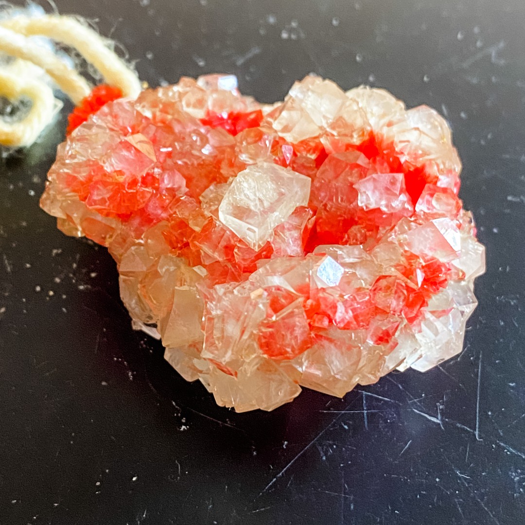 hempfield's tweet photo. Pioneer Students at Landisville Middle School created their own borax crystals in Mrs. Szmerda's classroom after learning about the crystallization of minerals in class. 💠 #UKnightED #BlackKnightPide @PrincipalDoug #PASuccess https://t.co/ZqKP9r8vHD