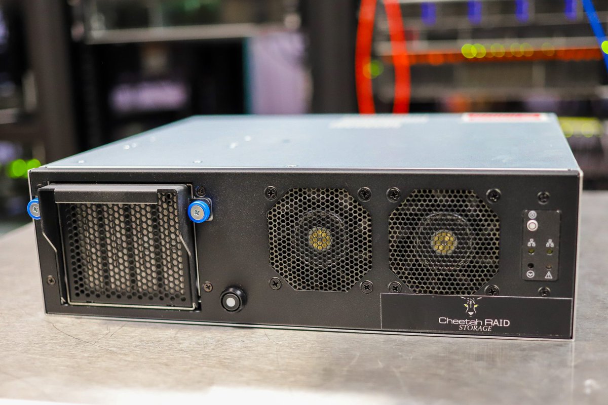 storagereview's tweet photo. The Cheetah RAID Prowler is a small high-performance server built for autonomous vehicles and Military applications - all in extreme environments. Read more about this rugged server below. @IntelStorage @RaidixSoftware  

https://t.co/YXZG6DqXAI https://t.co/k2ZpgyaZKd