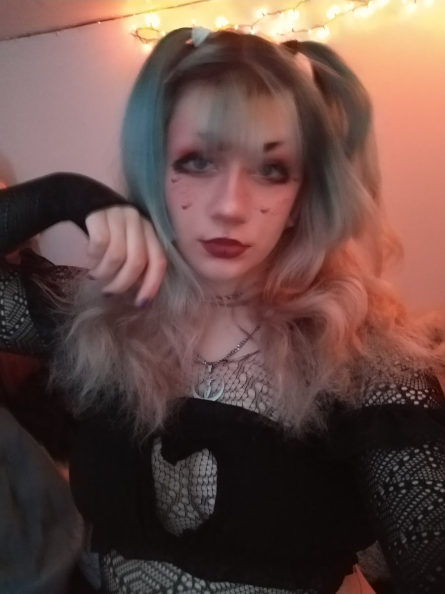Littletittygf's tweet photo. Hehe subscribe to my #onlyfans for some cute pics!! #nsfw #thickgirl https://t.co/QwuP3or2hm