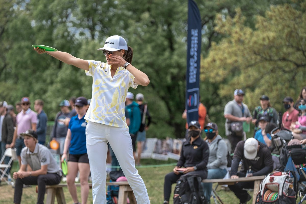 frisbeerob's tweet photo. Congrats to Kona Panis who just signed a 4 year, $500k deal with @DynamicDiscs, matching the largerst ever contract by an FPO player!

via @UltiworldDG - https://t.co/xhFGgMgP3M

#frisbee #discgolf https://t.co/8DQrsDbOUp