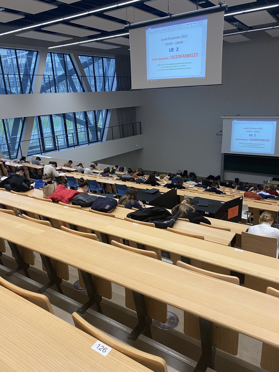 MickaelAubignat's tweet photo. Début de la petite semaine marathon de surveillance d’examens #medecine #DFASM #DFGSM Bon courage à tous les étudiants ! 💪 @UPJV_Univ @CHUAmiens @CorpoMedAmiens @TutoratAmiens https://t.co/EMM7X1DjtP