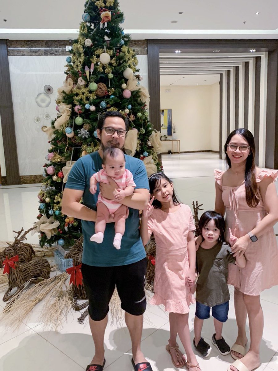 llorDezz's tweet photo. Yes, there’s still 𝓈𝑜 𝓂𝓊𝒸𝒽 to be grateful for…
𝑒𝓋𝑒𝓃 in the storm. 🌈✨

Merry Christmas and a Happy New Year, everyone! 🎄♥️

Greetings from #TeamMeaning 🥰

#BlessedBeyondMeasure https://t.co/3MC0OpjhZB