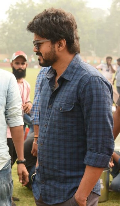 Mohan86908421's tweet photo. Illayathalapathy Vijay! ๐ #Beast @ActorVijay #MasterSpot https://t.co/iDCcr2hiOe