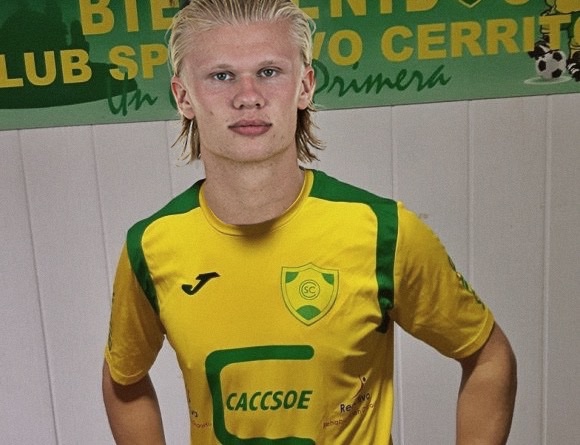 TransferUy's tweet photo. ¡BOMBAZO! 💣: Erling Haaland finalmente se fue de Borussia Dortmund y se convirtió en nuevo jugador del Club Sportivo Cerrito. #NoEsHumo https://t.co/yCummPsF34
