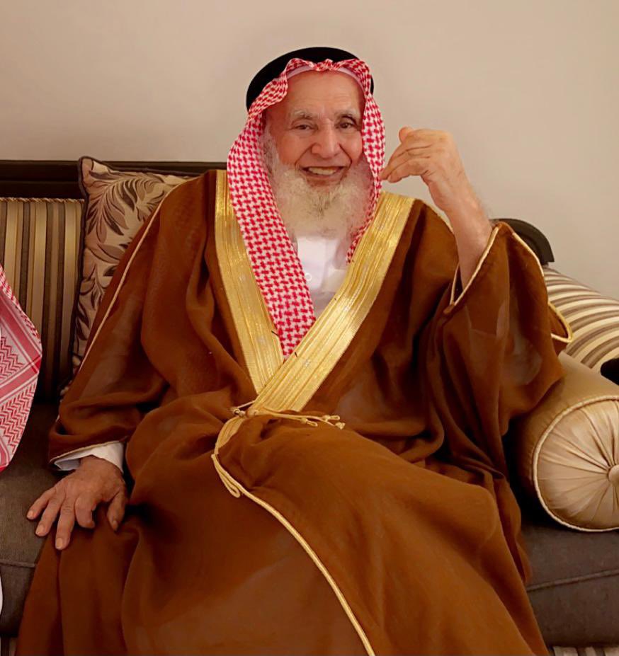 aalmohee's tweet photo. نسأل الله أن يتغمد (والدي 👑) بواسع رحمته ويسكنه فسيح جناته إنه سبحانه وتعالى ولي ذلك والقادر عليه، كما أشكر كل من قدم لنا واجب العزاء سواء بالحضور أو بصادق الشعور من خلال الاتصال الهاتفي أو الرسائل ... نسأل الله أن يجزاكم عنا خير الجزاء وأن يجزل لكم المثوبة. https://t.co/hTNttkk6Np