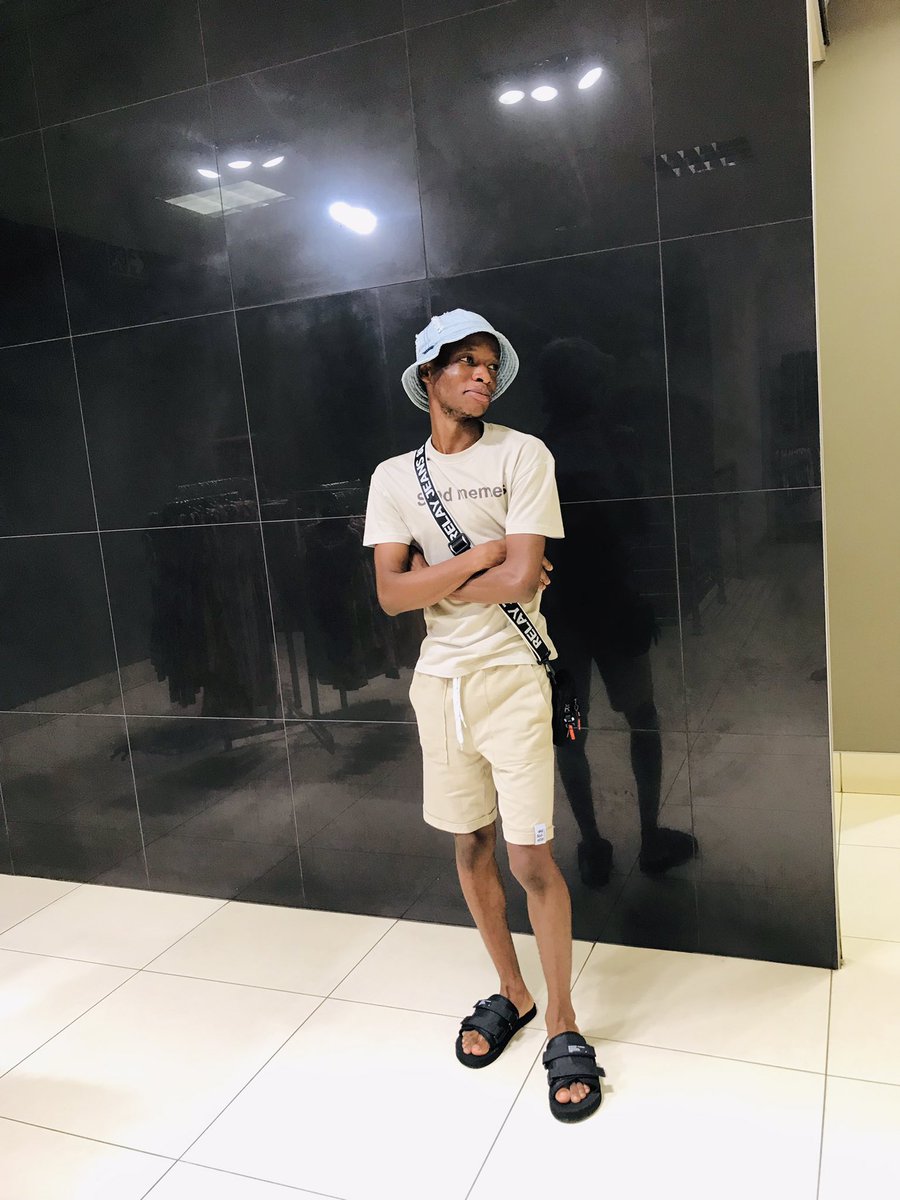 liferavele's tweet photo. A Baby boy 👦🏾 https://t.co/6q8YxOHmzW