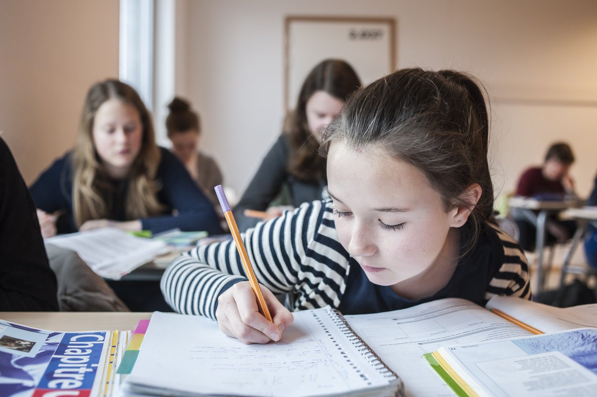 ‘We moeten na 3 ad hoc #schoolsluitingen in amper 2 jaar nadenken over  toekomstgericht beleid’, stelt #cnvonderwijsvoorzitter Woestenberg, nu PO en VO weer aan de slag mogen. 'Het gaat niet over wel of niet dichtgaan, maar over duurzaam openblijven.' tinyurl.com/msepdtmh