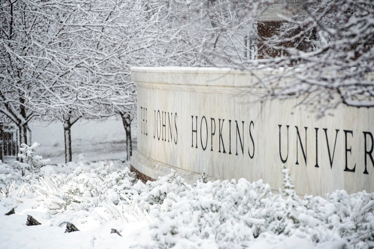 JHHomewoodPhoto's tweet photo. Today is a good reminder that @JohnsHopkins looks fantastic in any weather. https://t.co/GgpqTyCPOj