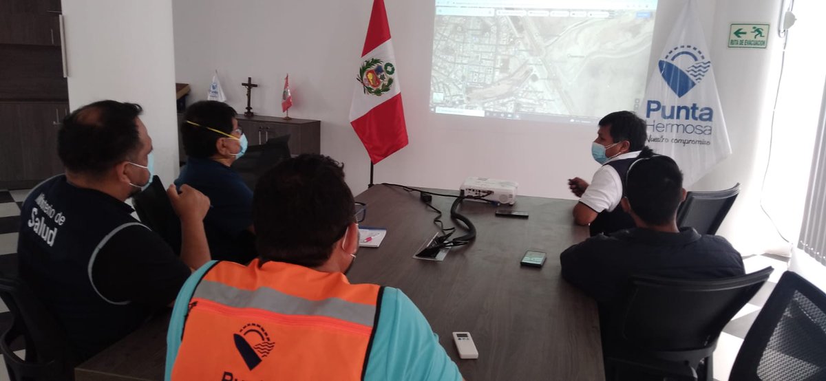 EDANSalud's tweet photo. 📜Este año, como GRD nos esperan muchos retos, uno de ellos, es articular y trabajar con las autoridades locales, llegando a la comunidad, llegando a la real "intervención inicial" 🏡👩‍👧‍👧🏡
#edansalud #EMEDSALUD https://t.co/LLlf9xhzDZ