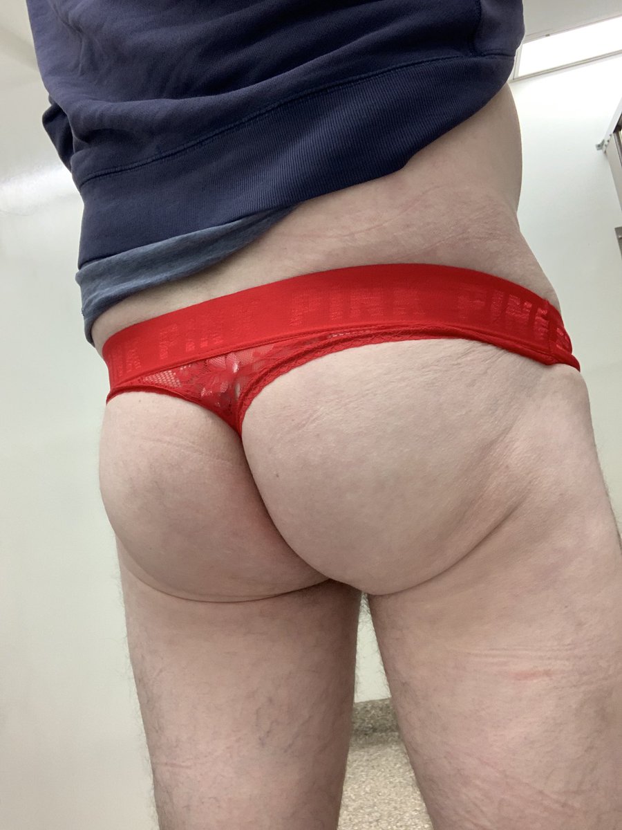michellecd559's tweet photo. Red bra and panties kinda day under my regular clothes. Did I do a good job matching these up? https://t.co/qlT5wUDePm