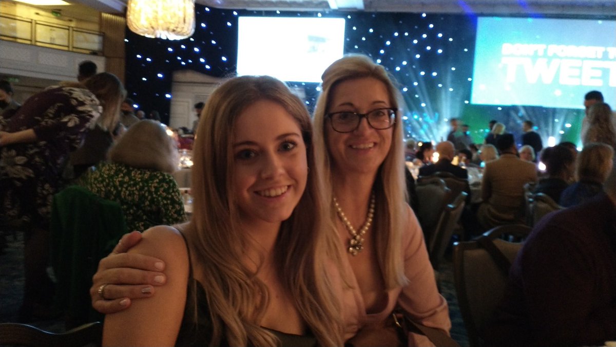 A very happy birthday to my wonderful mum! 🤍🥰