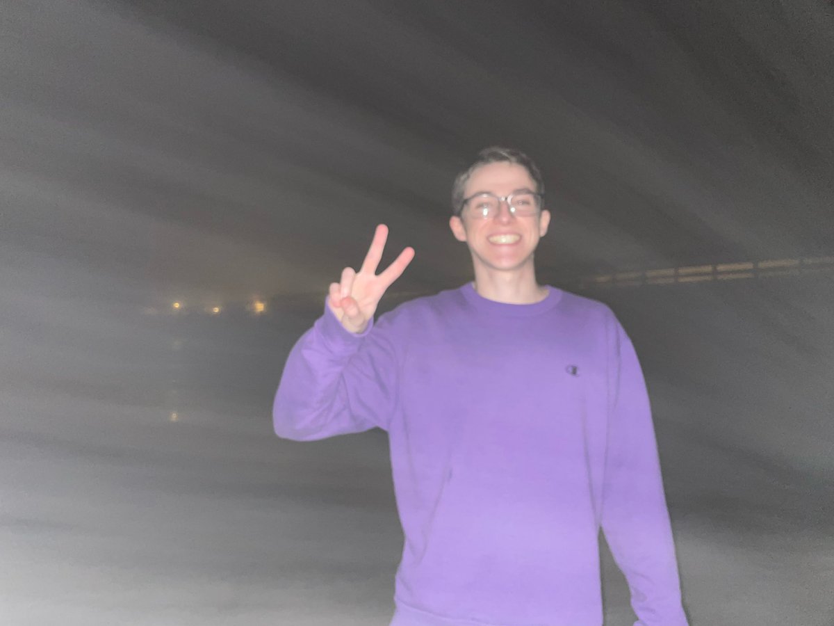 bvsed_ian's tweet photo. glad i got to welcome 2022 at the ocean (even if it was pitch black and foggy) https://t.co/1uBO3ZlAnf