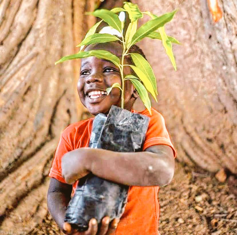 This smile deserves a thousand likes. 
#KeepMamaAfricaGreen