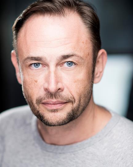 Nearly back at the ranch...just time to catch up on the first episode of <a href="/ITV/">ITV</a>'s #Anne with Ashley Emerson 
<a href="/Ash_Emerson/">Ashley Emerson</a>  before watching <a href="/TheJackPierce/">JACK PIERCE</a> 
 in #FourLives which premieres on <a href="/BBCOne/">BBC One</a> tonight.