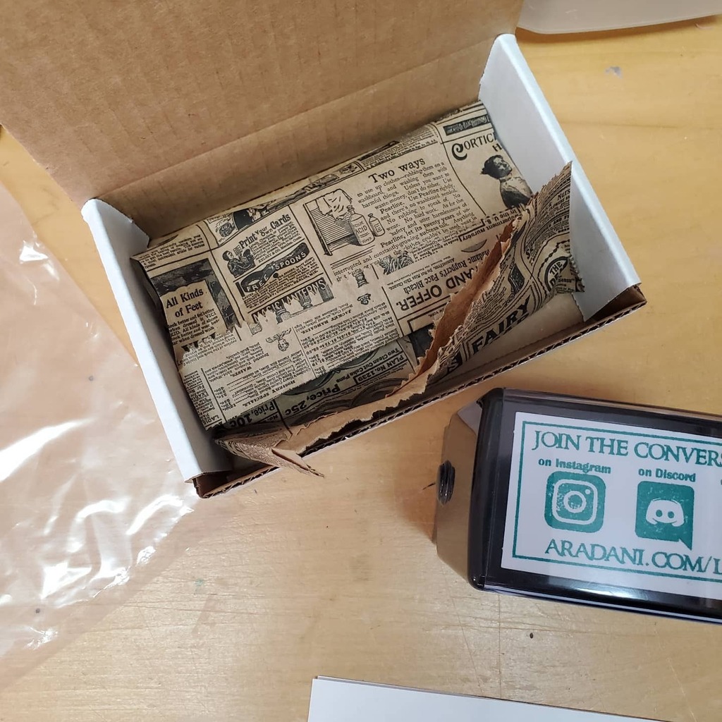aradanistudios's tweet photo. If you ask for less plastic packaging, we will do our best to pack the order with little to no plastic. Let's Elf up the Earth together!
.
.
.
.
.
.
#aradani #aradanicostumes #aradanistudios #aradanielfears #handmade #cosplay #costume #smallbusiness #madeinusa #madeinameri… https://t.co/yfoJQEOn5q